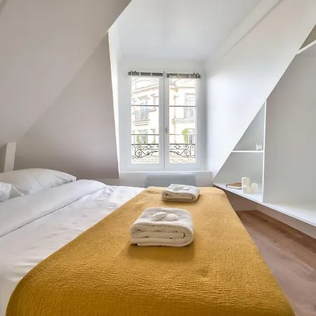 Apartment Charming 1 Bedroom In The Heart Of