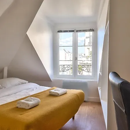 Charming 1 Bedroom In The Heart Of * Paris
