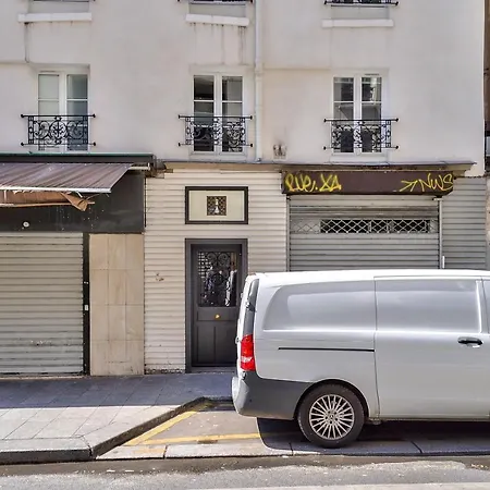 Charming 1 Bedroom In The Heart Of Apartment